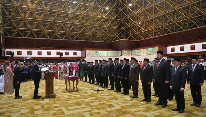 Gubernur Aceh Lantik 25 Pejabat