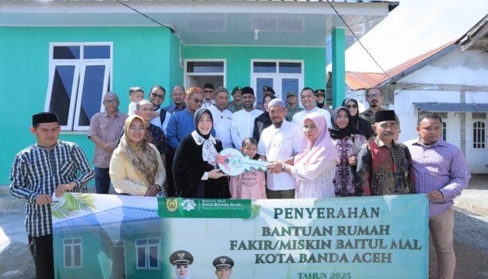 Wali Kota Serahkan Rumah Layak Huni dari Dana Zakat untuk Warga Jeulingke