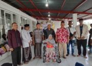 Warga Leu Ue Terima Bantuan Kursi Roda dan Tongkat dari Dinas Sosial Aceh Besar