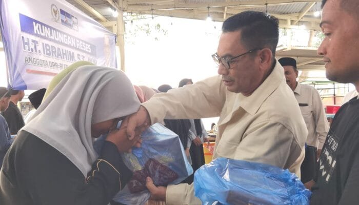 Menjelang Idul Fitri, HT Ibrahim Gelar Buka Puasa Bersama dan Santuni Anak Yatim di Lamreung