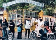 Mahasiswa Meukek Turun ke Jalan, IPAMAS Bagikan Takjil Gratis