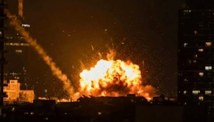 Iran Kembali Bombardir Israel dengan Rudal Sejjil