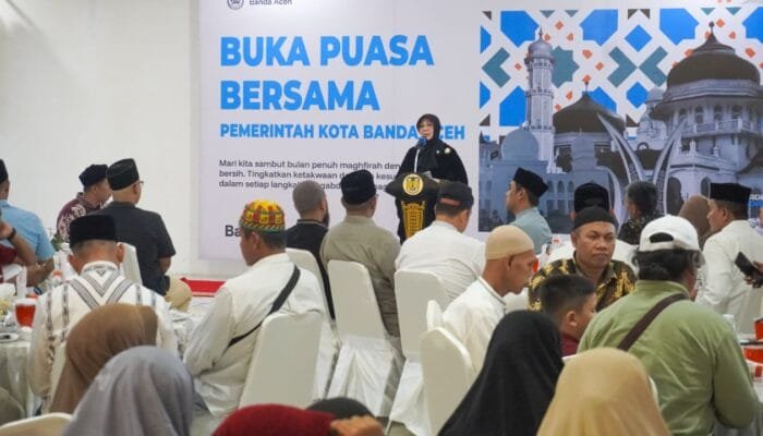 Wali Kota Banda Aceh Santuni 290 Penyandang Disabilitas