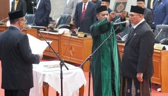 Tgk M Nizar Resmi Dilantik sebagai Anggota DPRA Lewat PAW, Lanjutkan Amanah Almarhum Waled Nura
