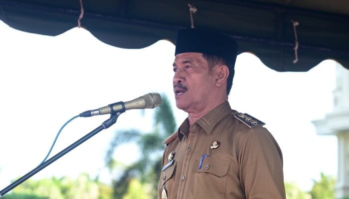 Apel Gabungan di Kota Jantho, Wabup Syukri Ingatkan ASN soal Disiplin dan Pelayanan Publik