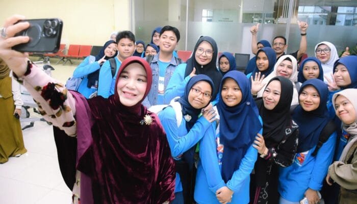 Balasan Siswa Terbaik Banda Aceh Ikuti Program IKON Sampoerna