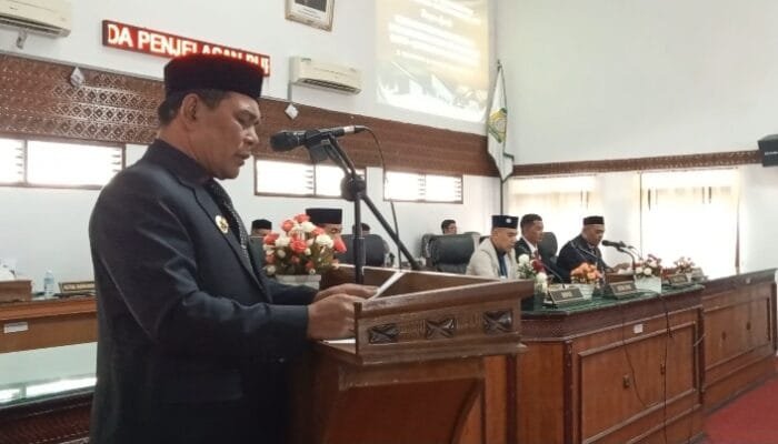 Bupati Aceh Besar Paparkan Raqan Penyertaan Modal PDAM