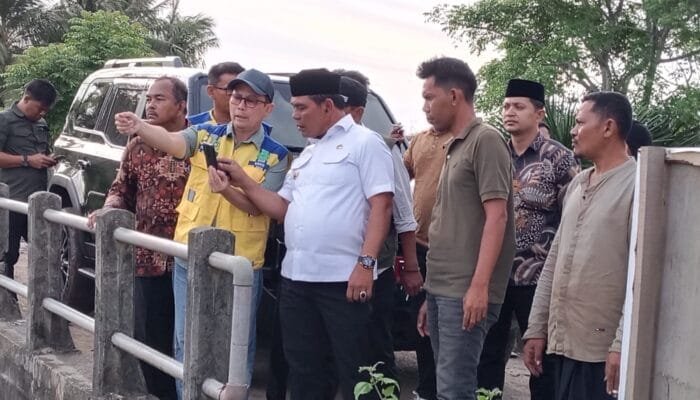 Bupati Aceh Besar Tinjau Proyek Normalisasi Saluran Bantuan Presiden di Kuta Baro