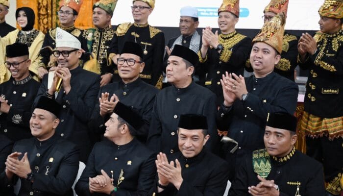 Balutan Adat dan Nuansa Budaya Warnai Paripurna HUT ke-821 Banda Aceh
