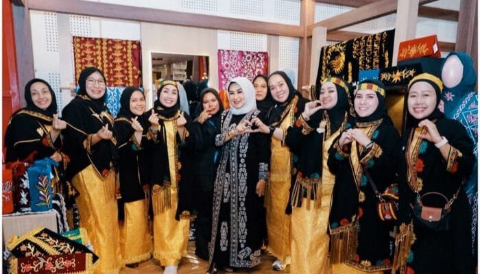 Mutiara Kasab dan Padusi Tapa: Pesona Kriya dan Aroma Aceh Memikat di Persit Bisa 2026