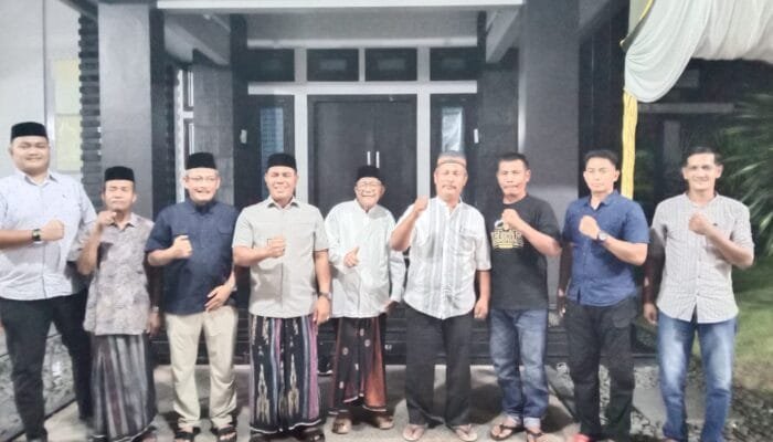 Perangkat Gampong Leu Ue Temui Syech Muharram, Laporkan Peluncuran Program Beut Kitab untuk Pemuda