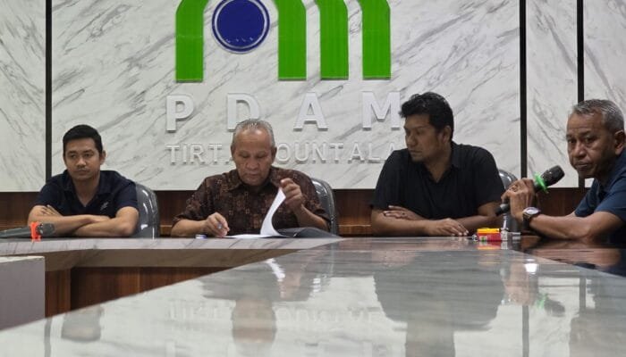Plt Dirut Perumda Tirta Mountala Tutup Pelatihan Kompetensi SPAM, Tekankan Peningkatan Layanan Pelanggan