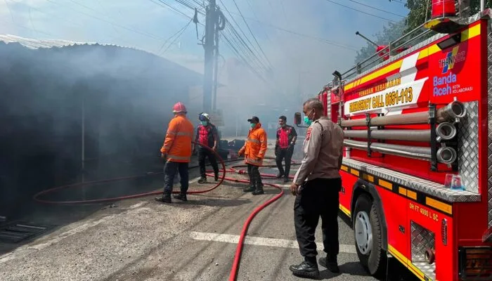 Kerugian Akibat Kebakaran di Kawasan Seutui Ditaksir Rp1,5 Miliar
