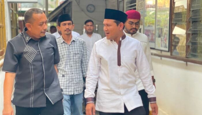 Wagub Aceh Takziah ke Rumah Duka Ibunda Pimred Serambi Indonesia