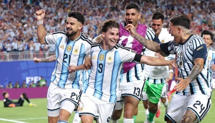 Argentina Singkirkan Swiss