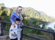 Kak Ana Nikmati Panorama Negeri Atas Awan di Kilonam Geumpang Pidie