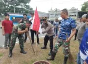 Muspika Blang Bintang Hias Jalanan dengan Bendera dan Umbul-Umbul Merah Putih
