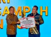 Wali Kota Sabang Terima Penghargaan Nasional Bidang Pengelolaan Sampah