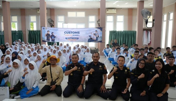 Bea Cukai Lhokseumawe Ajak Siswa Bireuen Kenali Peran Kepabeanan dan Cukai