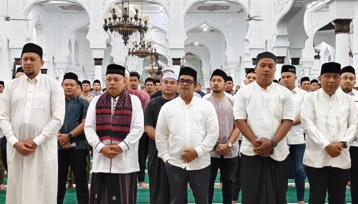 ‎Plt Sekda Aceh Hadiri Peringatan Maulid Nabi di Masjid Raya Baiturrahman