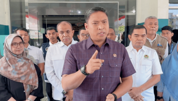 Kepala BGN Ancam Pecat Tak Hormat Kepala SPPG yang Lalai