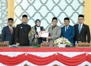 Wali Kota Illiza Serahkan KUPA-PPAS Perubahan 2026