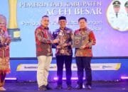 Bupati Muharram Idris Terima Serambi Awards 2026 sebagai Penggerak Kedaulatan Pangan Aceh Besar