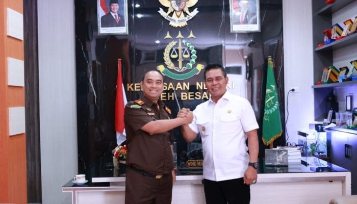 Syech Muharram Silaturahmi dengan Kajari Aceh Besar