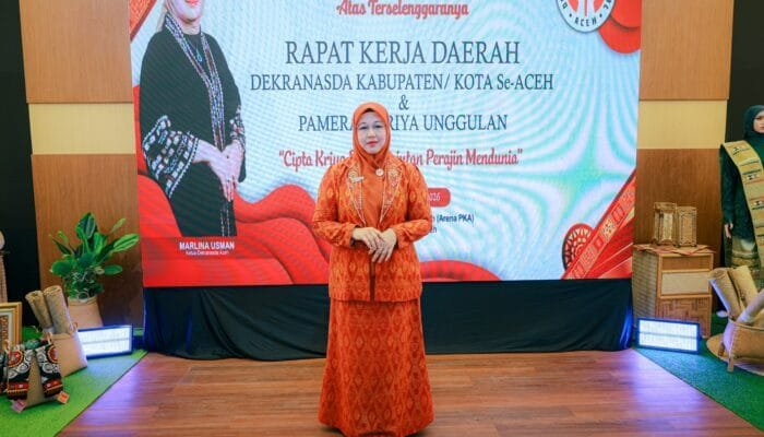 Ketua Dekranasda Aceh Besar Rita Mayasari Perkenalkan Budaya dan Identitas Daerah Lewat Batik Malaka