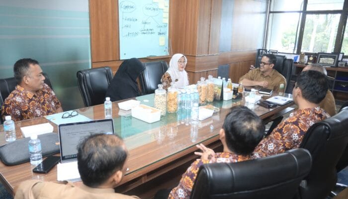 Plt Sekda Taufik Ingatkan Kepala BKKBN Aceh Pentingnya Komunikasi dan Koordinasi