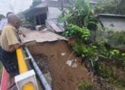 Tanggul Ambruk, Rumah Warga Lhok Aman Terancam