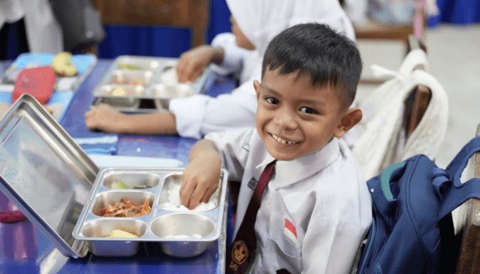 Dari Sepiring Makanan Menuju Anak Sehat dan Rajin Sekolah