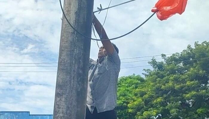 Polisi di Banda Aceh Amankan Kabel Listrik yang Bahayakan Pengguna Jalan Raya