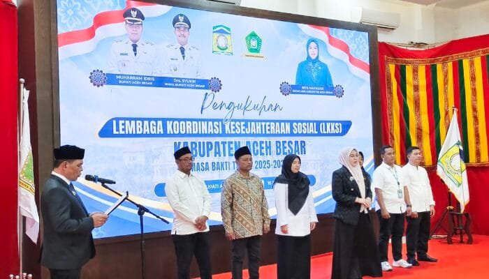 Syech Muharram Kukuhkan Pengurus LKKS Aceh Besar Masa Bakti 2025–2030, Tekankan Sinergitas dan Kepedulian Sosial