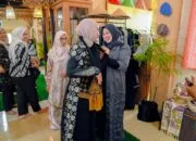Ditemani Rita Mayasari, Isyana Wisnu Jatuh Hati pada Kerajinan Aceh Besar