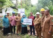 Wali Kota Sabang Letakkan Batu Pertama Pembangunan Rumah Duafa dan Salurkan Zakat